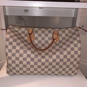 Louis Vuitton Speedy 35 in Damier Azur.